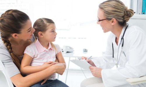 Рекомендуется начать лечение с посещения детского врача - педиатра