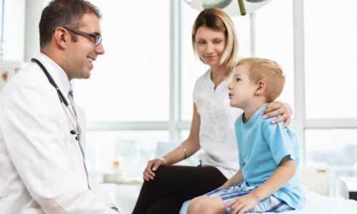 Дети посещают уролога на плановых медицинских осмотрах