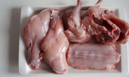 Котлеты из филе кролика готовят на пару или запекают в духовке