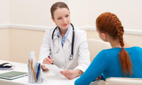 Под контролем врача можно применять средство и беременным женщинам для устранения острых симптомов цистита, но принимать нужно с осторожностью