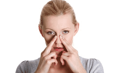 Аллергическая реакция на препарат может выражаться в отечности слизистой носа