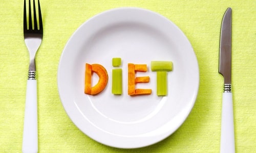 Перед началом курса лечения Аторвастатином назначается диета, благодаря чему обеспечивается снижение концентрации липидов