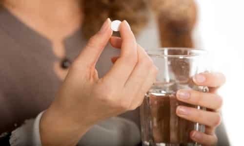 Для лучшего всасывания таблетки рекомендуется пить перед употреблением еды
