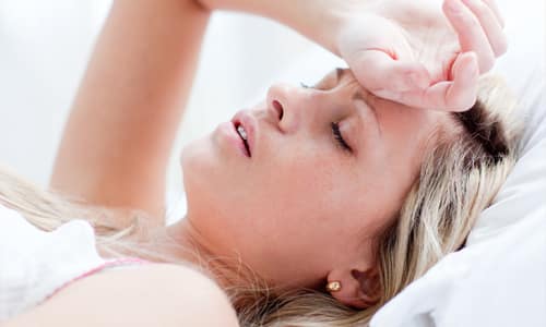 При передозировке проявляются симптомы гипотонии: сонливость, головокружение и т. д