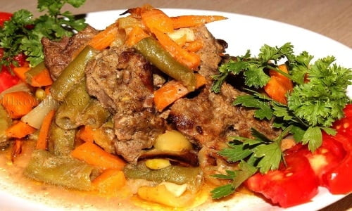 Мясное блюдо надо употреблять с овощами - в свежем или тушеном виде